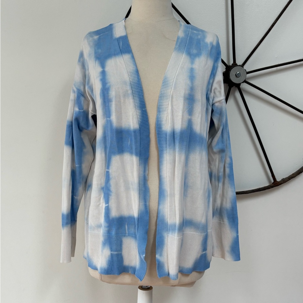 Neiman Marcus light blue and white tie dye cloud pattern open front cardigan m